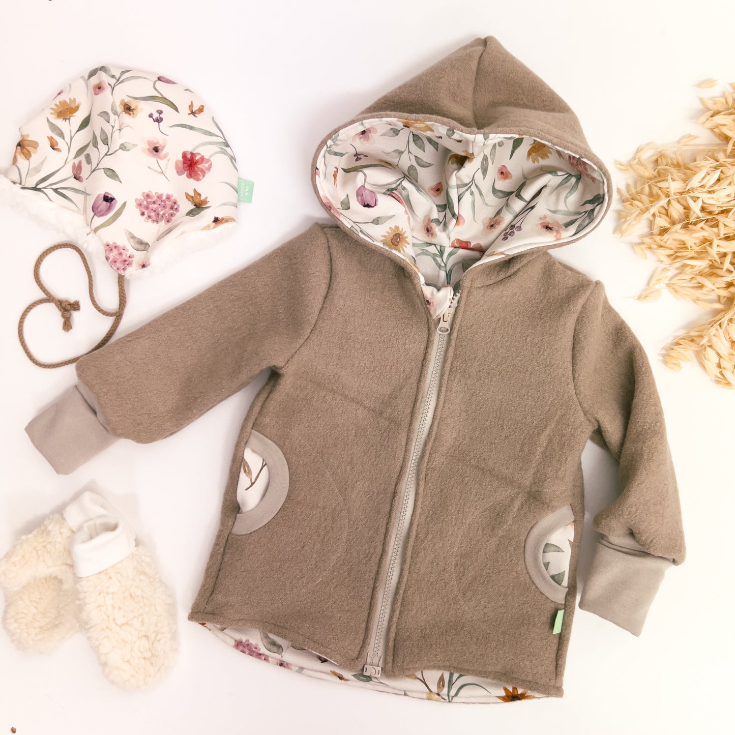 Walkjacke Beige mit Blumen