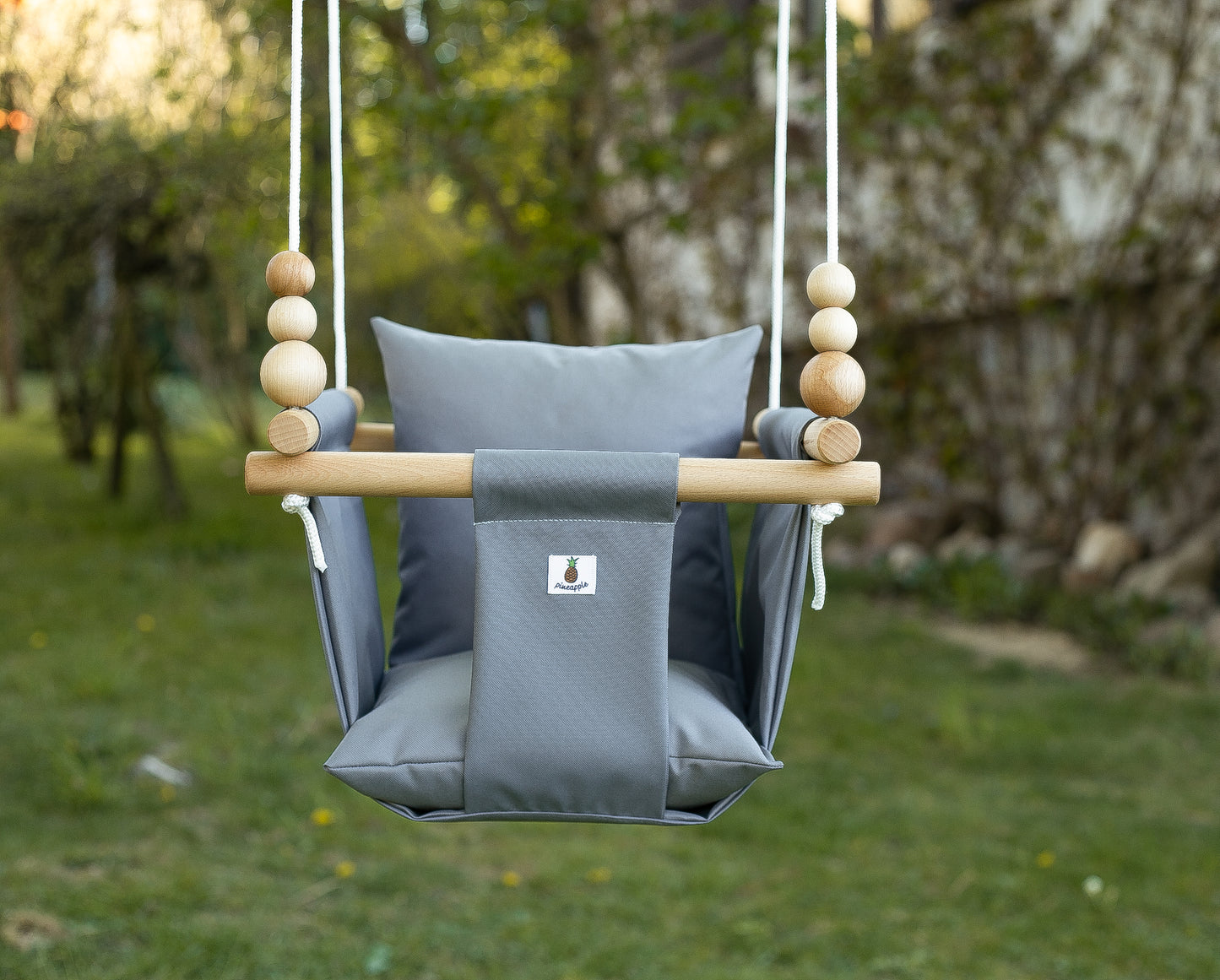 Babyschaukel outdoor in grau