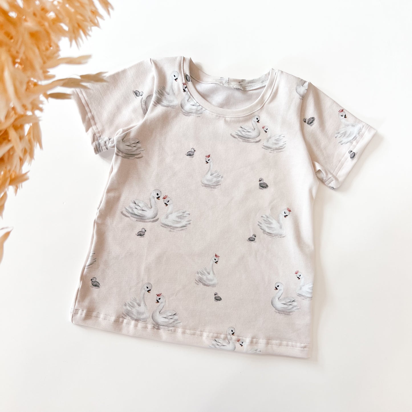 T-Shirt für Baby und Kind, Schwan