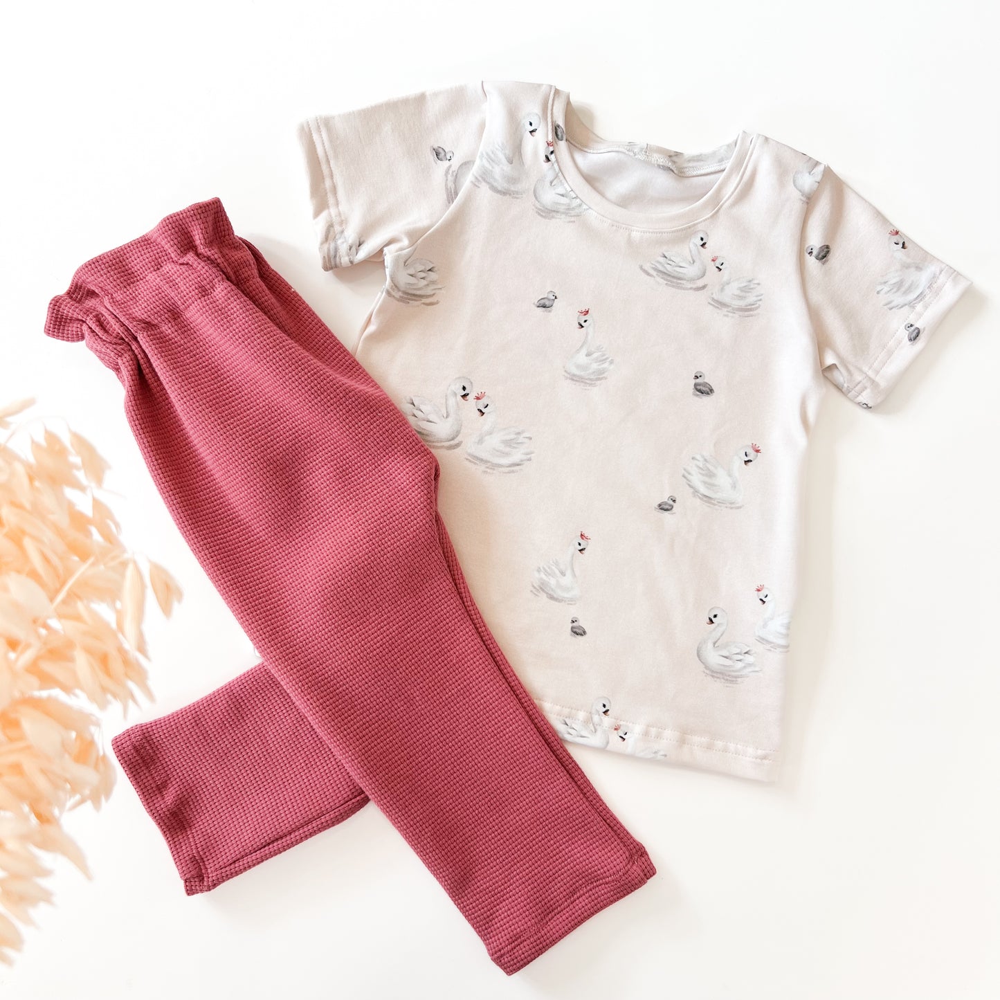 T-Shirt für Baby und Kind, Schwan