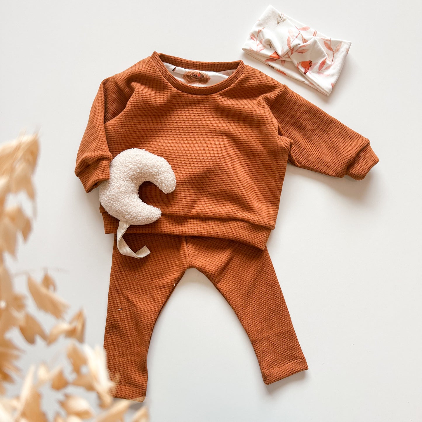 Wendbarer Pullover aus Bio-Stoff – Cognac & Herbst-Vogel-Design