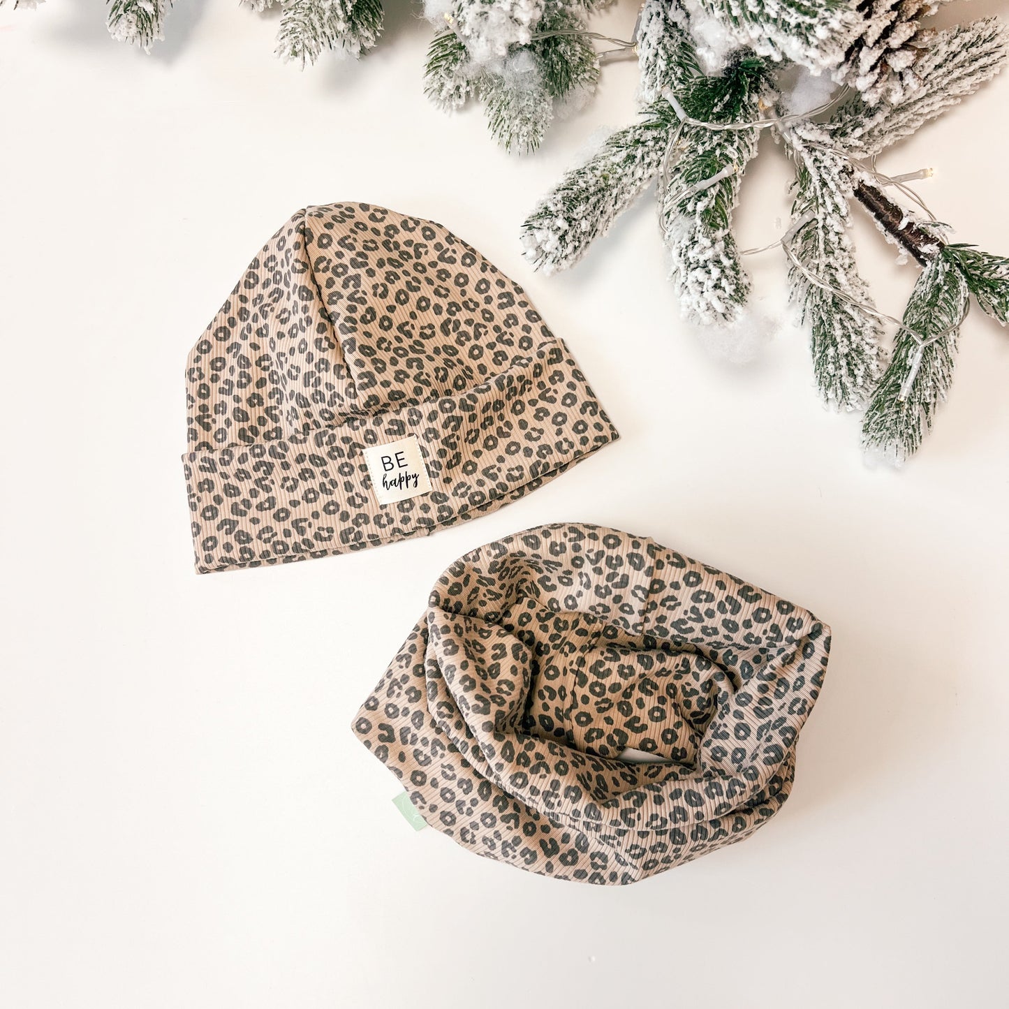 Hipster Beanie in Leo
