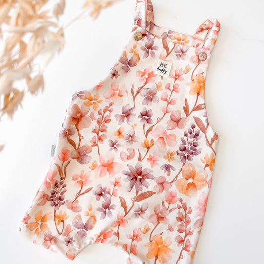 Latzhose für Baby und Kinder, Blumen Mavie