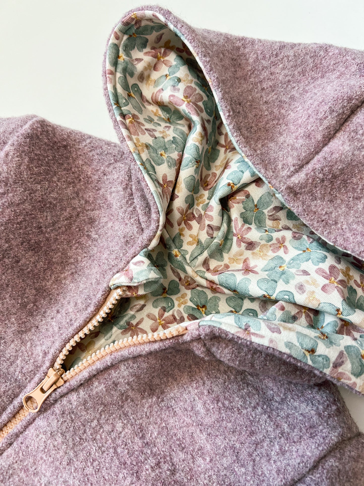 Montessori Walkjacke in Rosa Meliert, magnetischen Reißverschluss