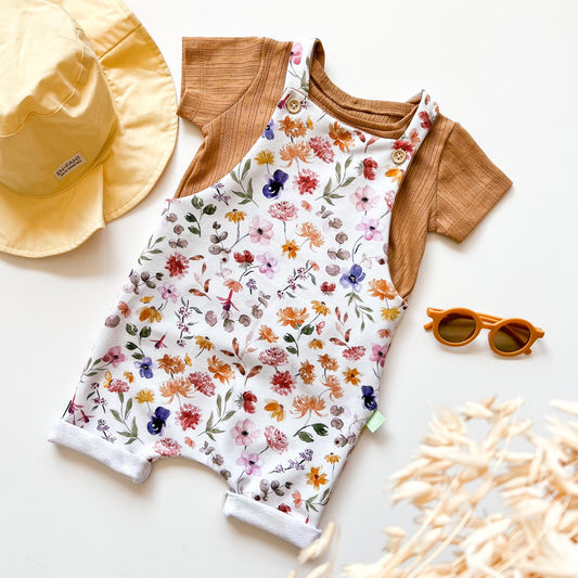 Latzhose für Baby und Kinder, Blumen