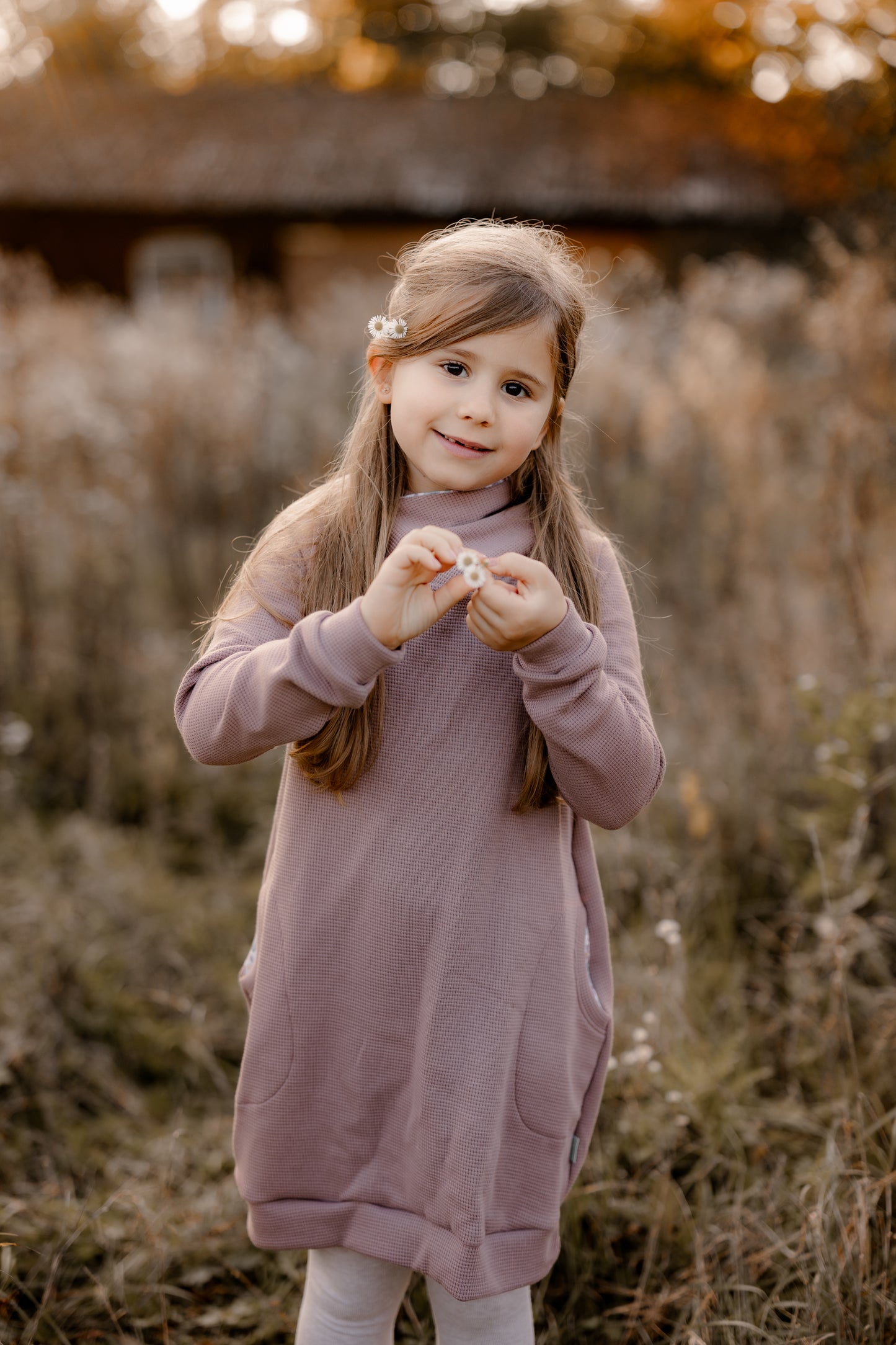Kleid Mili mit Kapuze für Mädchen – Mauve und Blumen