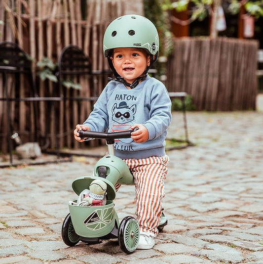 Scoot & Ride Highwaykick 1 Lifestyle green lines